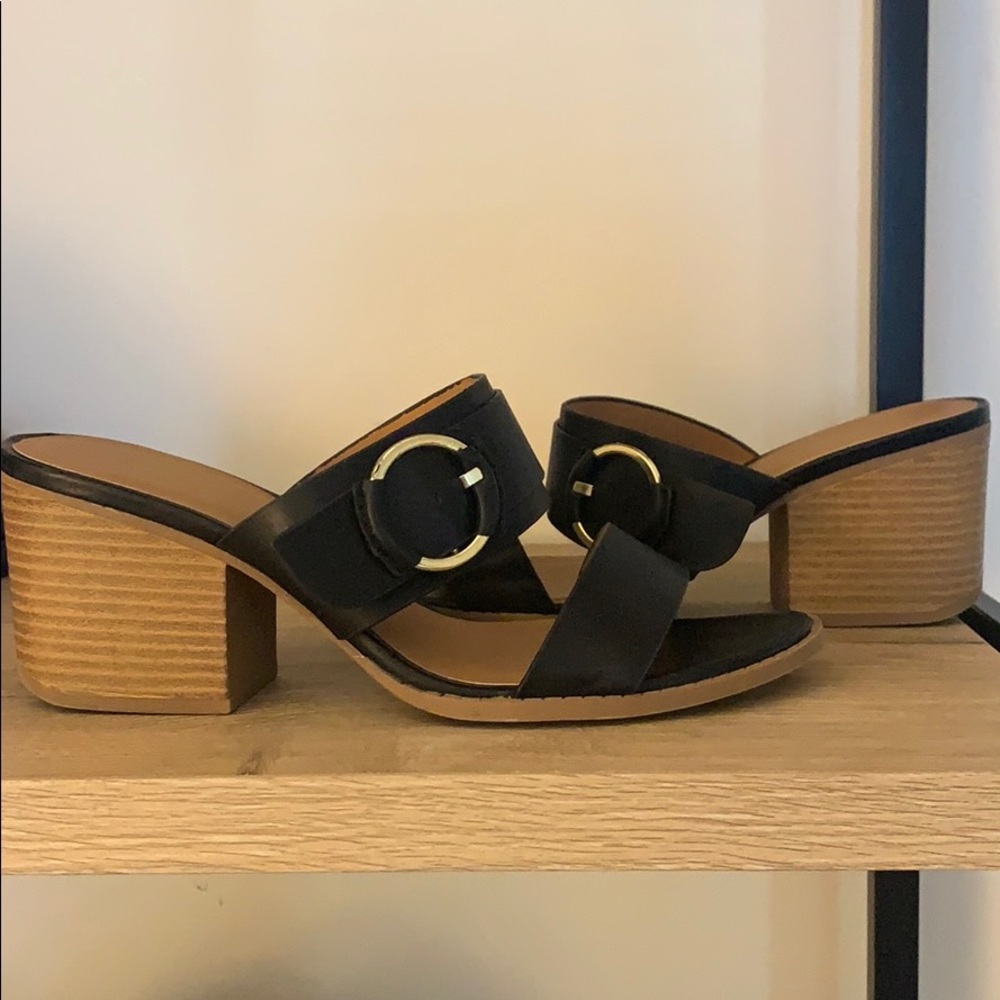 Black gold buckle mule